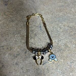 Minnie Mouse Bracelet